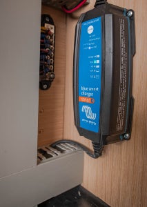 Victron Blue Smart AC/DC