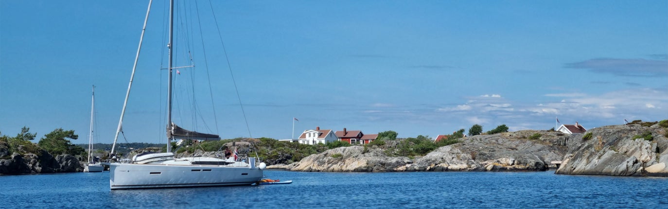 Boat_1374x430.jpg